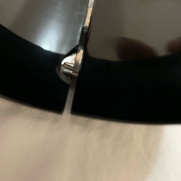 Eric Javits statement bracelet. - Picture 2 of 3